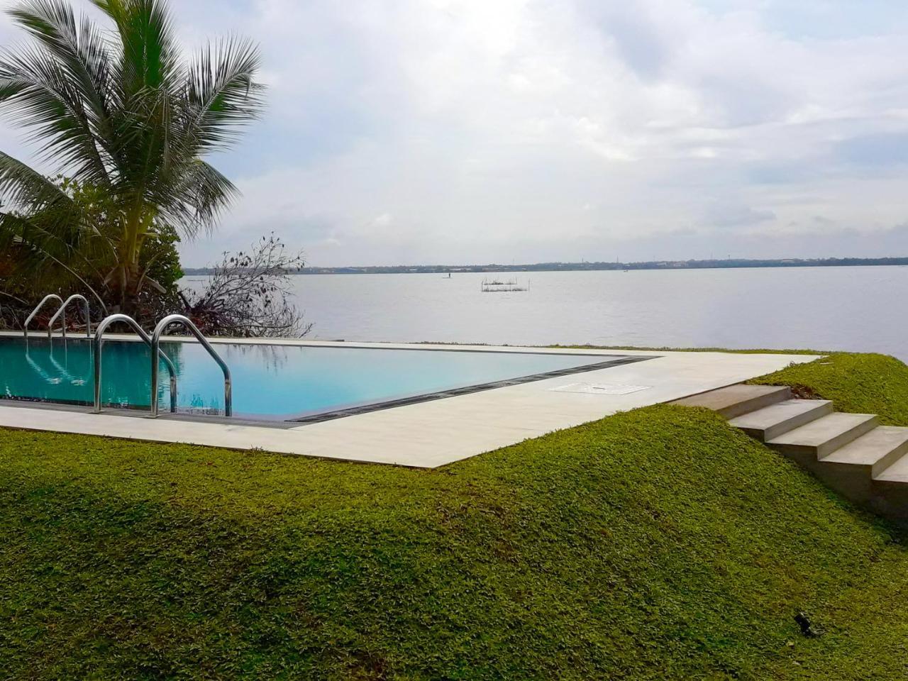 Nico Lagoon Hotel نيجومبو المظهر الخارجي الصورة